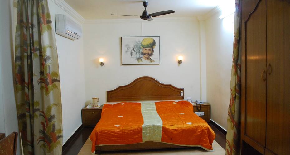 Hotel Samdariya Inn, Jabalpur 4